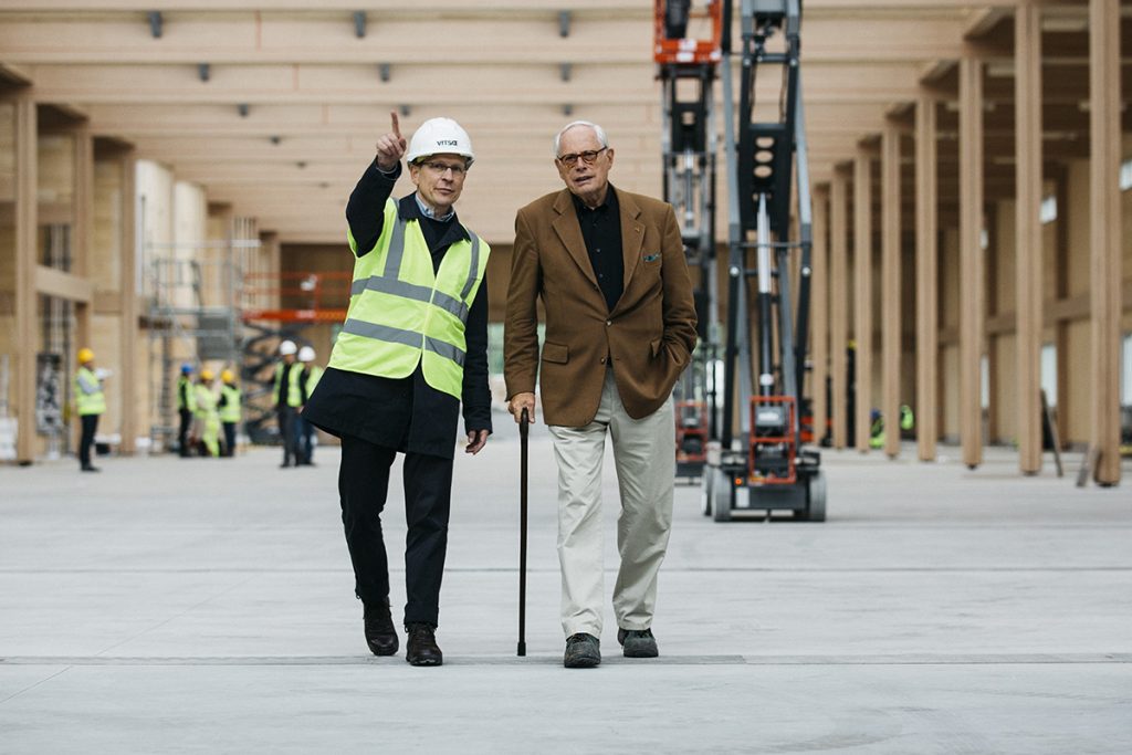 Mark Adams and Dieter Rams on the construction site of the factory in Royal Leamington Spa, 2017 Photo: Greg Funnel 2017 © Vitsœ