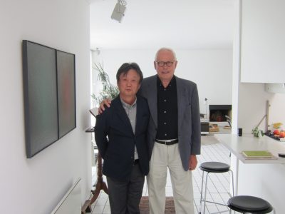 Historisches Treffen: 2012 besuchte Naoto Fukasawa Dieter Rams in seinem Haus in Kronberg.© Studio Fukasawa